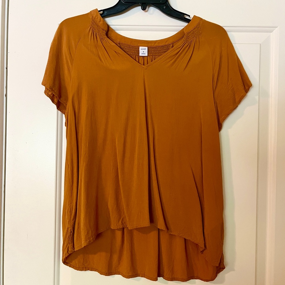 Mustard yellow flowy short sleeve top
